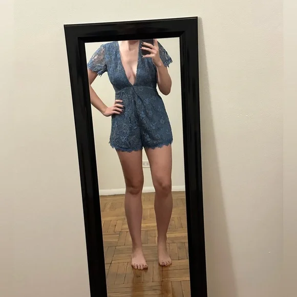 ASTR Blue Lace Romper - Picture 4 of 8